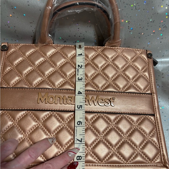 Beautiful  Rosegold Montana West Quilted handbag/crossbody bag - Picture 3 of 8